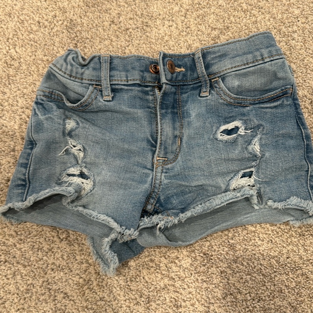 Sz 7-8 girls Abercrombie short